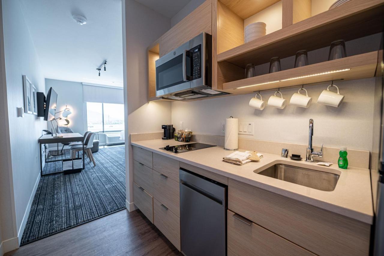 Towneplace Suites By Marriott Las Vegas North I-15 Экстерьер фото